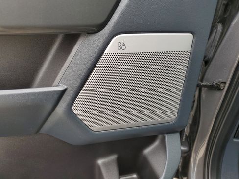 Certified 2022 Ford F150 XLT w/ Equipment Group 302A High image 21