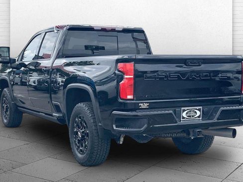 Used 2024 Chevrolet Silverado 2500 High Country w/ Midnight Edition AWD/4WD image 10