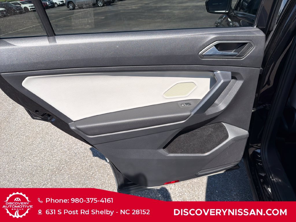 Used 2021 Volkswagen Tiguan SEL FWD image 31