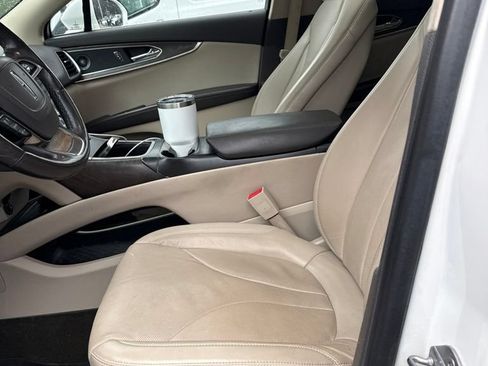 Used 2020 Lincoln Nautilus Reserve AWD/4WD image 4