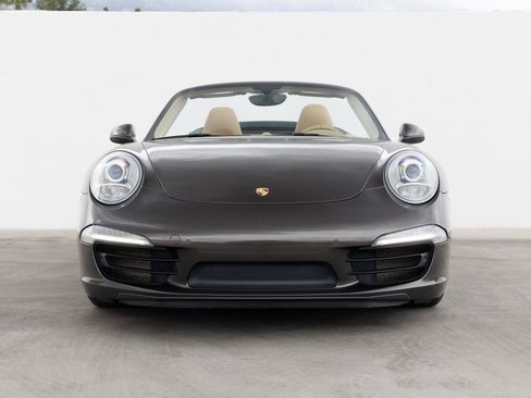 Certified 2013 Porsche 911 Carrera 4S image 10