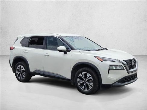 Certified 2021 Nissan Rogue SV FWD image 2