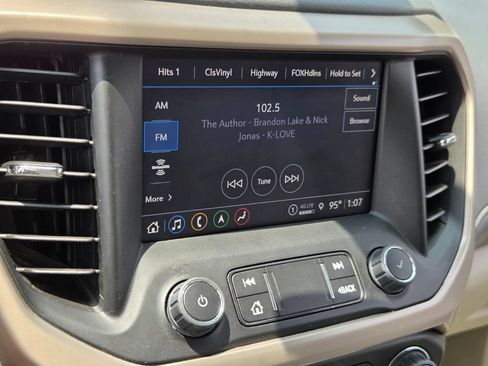 Used 2023 GMC Acadia Denali AWD/4WD image 18