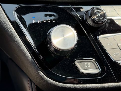 New 2026 Chrysler Pacifica Pinnacle image 22