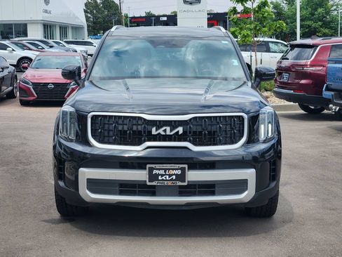 Certified 2023 Kia Telluride EX w/ EX Captain's Chair Package FWD image 2