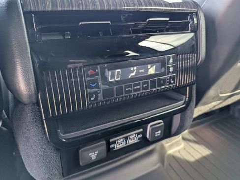 Used 2022 Jeep Wagoneer Series III w/ Convenience Group I AWD/4WD image 26