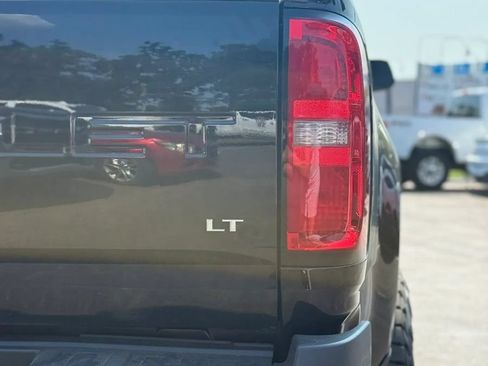 Used 2021 Chevrolet Colorado LT w/ LT Convenience Package RWD image 12