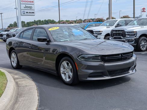 Used 2023 Dodge Charger SXT w/ Cold Weather Package RWD image 3