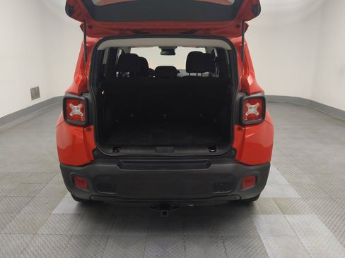 Used 2020 Jeep Renegade Sport w/ Sport Appearance Group AWD/4WD image 29