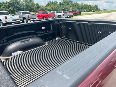 Used 2025 RAM 1500 Laramie AWD/4WD image 16