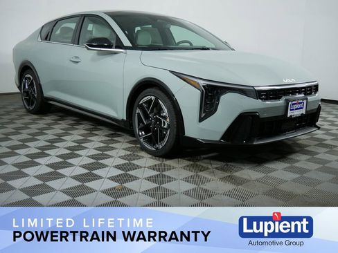 New 2026 Kia K4 GT-Line image 1