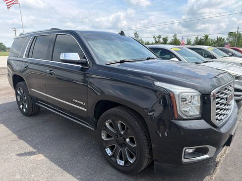 Used 2020 GMC Yukon Denali w/ Denali Ultimate Black Edition AWD/4WD image 1