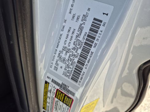 Used 2018 Toyota Tacoma SR RWD image 23