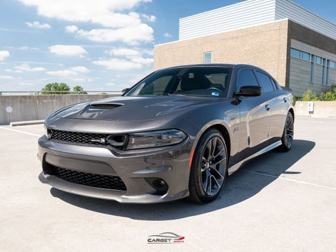 Used 2023 Dodge Charger Scat Pack w/ Plus Group RWD image 3