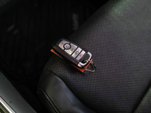 Used 2021 Ford F150 Lariat image 54