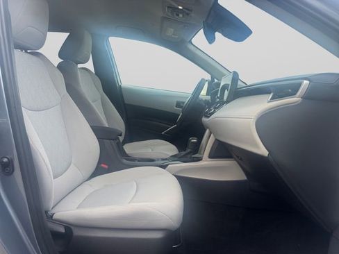 Certified 2024 Toyota Corolla Cross LE FWD image 16