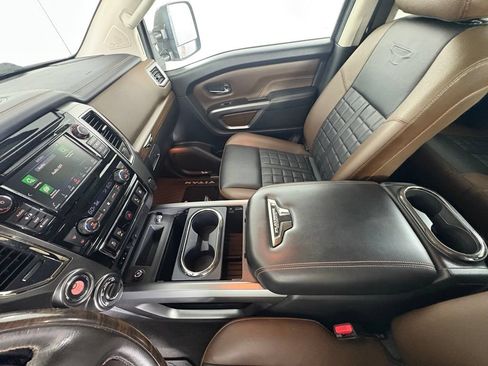 Used 2019 Nissan Titan Platinum Reserve w/ Platinum Utility Package AWD/4WD image 26