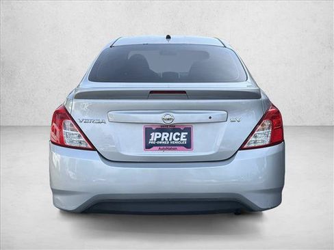 Used 2017 Nissan Versa SV FWD image 6