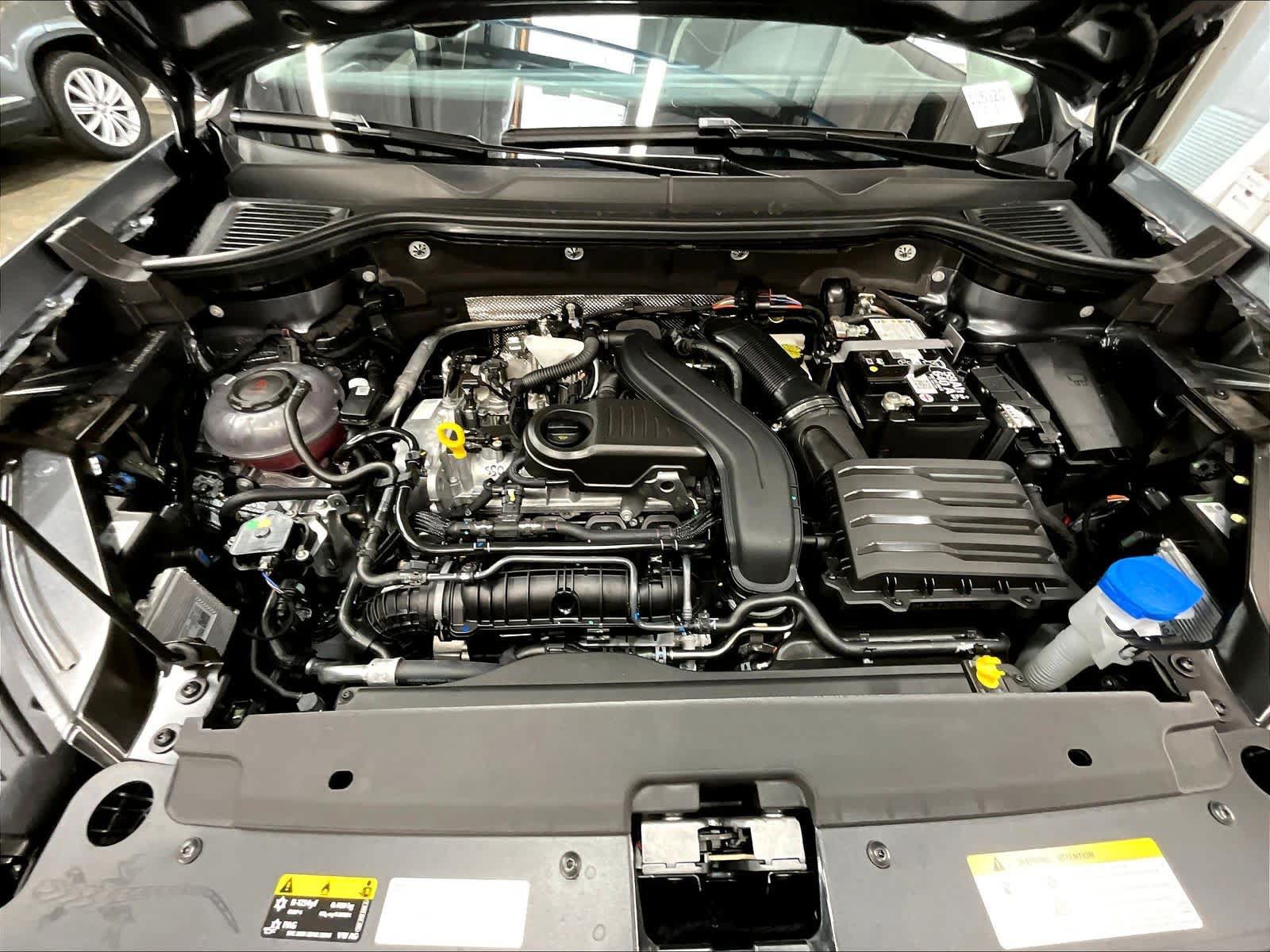 New 2026 Volkswagen Taos SE AWD/4WD image 8