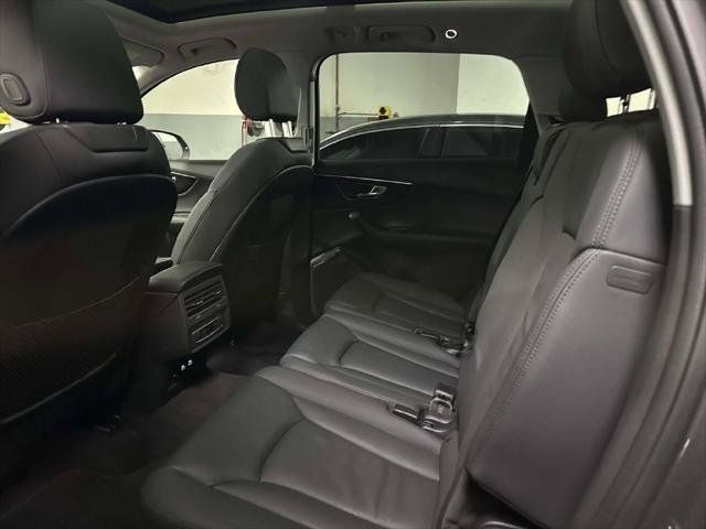 Used 2023 Audi Q7 3.0T Premium w/ Convenience Package AWD/4WD image 13