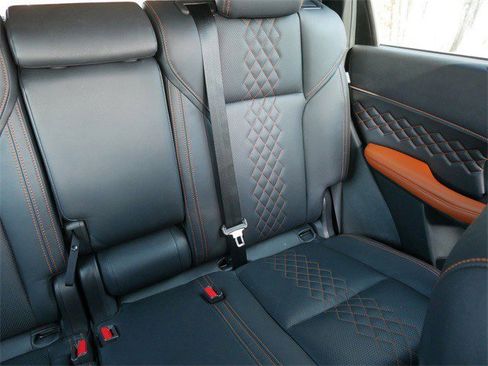 Used 2023 Mitsubishi Outlander SEL image 15