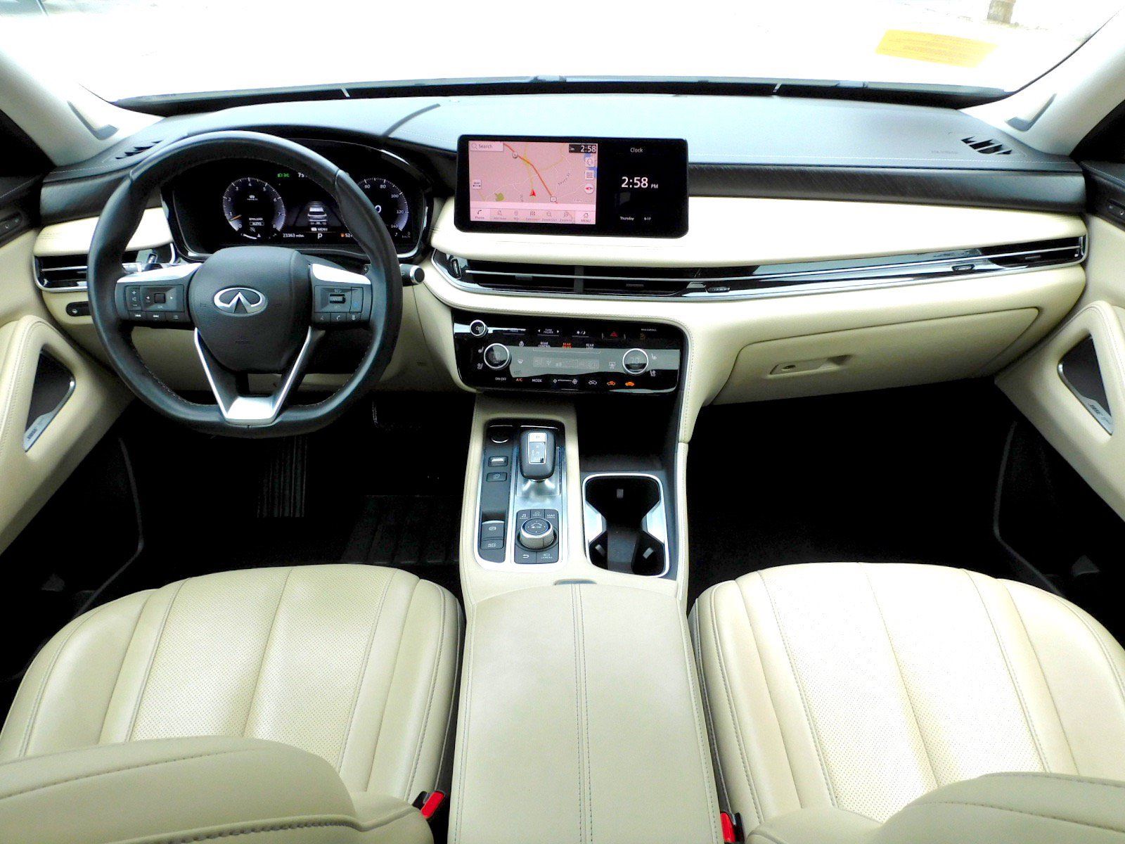 Used 2023 INFINITI QX60 Sensory AWD/4WD image 9