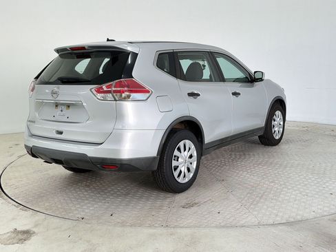 Used 2016 Nissan Rogue S FWD image 9