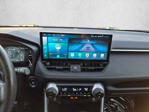 Used 2023 Toyota RAV4 XLE FWD image 13