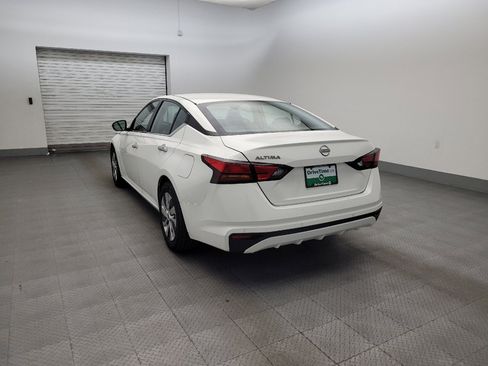 Used 2024 Nissan Altima 2.5 S FWD image 5