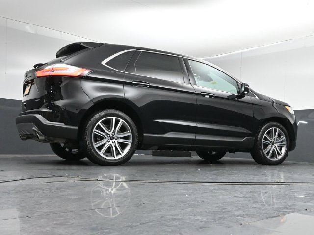 Certified 2024 Ford Edge Titanium AWD/4WD image 41