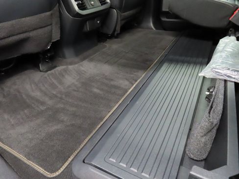 Used 2024 Ford F250 Platinum image 75