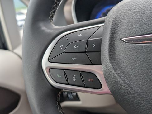 Used 2024 Chrysler Voyager LX FWD image 22