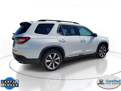 Certified 2023 Honda Pilot Touring image 4