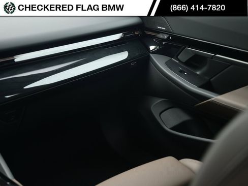 Certified 2024 BMW 530i xDrive w/ Premium Package image 31