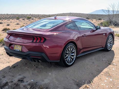 Used 2025 Ford Mustang GT Premium RWD image 6