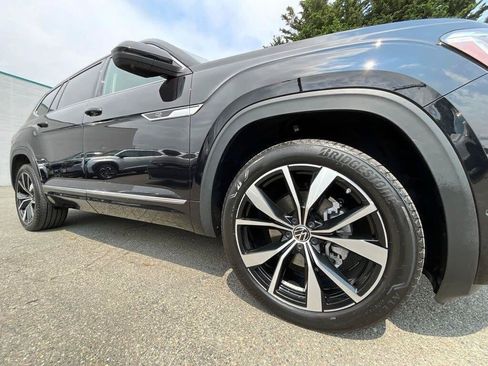 Used 2024 Volkswagen Atlas SEL Premium R-Line AWD/4WD image 10