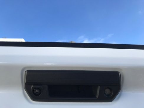 Certified 2024 GMC Canyon AT4 w/ Technology Package image 16