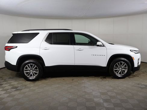 Used 2024 Chevrolet Traverse LT FWD image 14