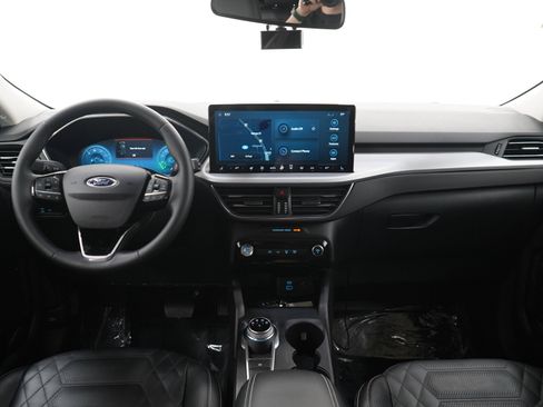 Used 2023 Ford Escape SE w/ PHEV Premium Package FWD image 17