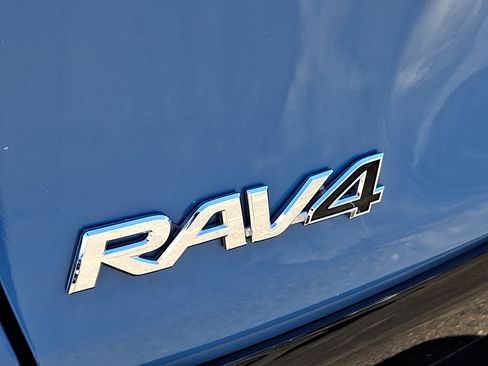 Used 2023 Toyota RAV4 SE w/ SE Grade Weather Package AWD/4WD image 30