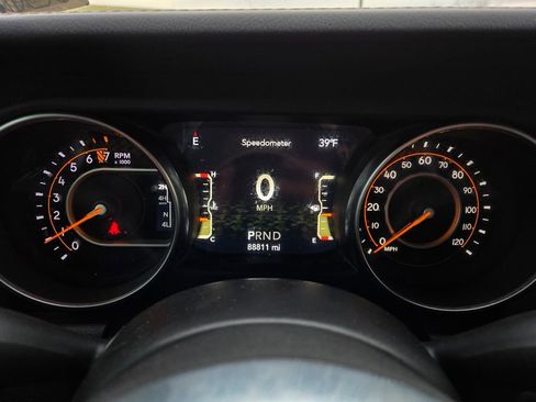 Used 2021 Jeep Gladiator Overland AWD/4WD image 22