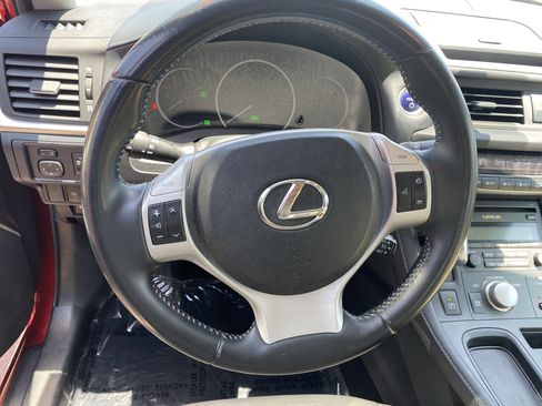 Used 2012 Lexus CT 200h Premium FWD image 11