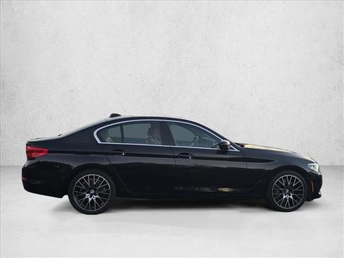 Used 2019 BMW 530i xDrive w/ Convenience Package image 4