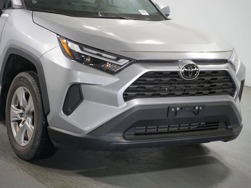 Used 2023 Toyota RAV4 XLE image 4