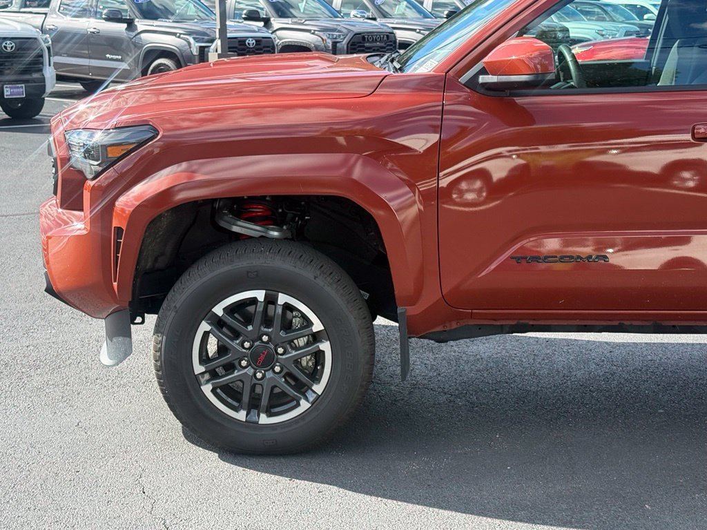 Certified 2025 Toyota Tacoma TRD Sport AWD/4WD image 2