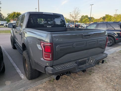 Used 2020 Ford F150 Raptor w/ Equipment Group 802A Luxury image 4