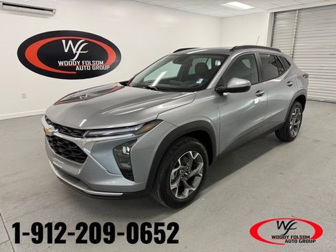 New 2026 Chevrolet Trax LT w/ LT Convenience Package image 1