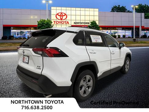 Used 2024 Toyota RAV4 XLE image 17