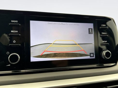 Used 2023 Kia K5 LXS image 15