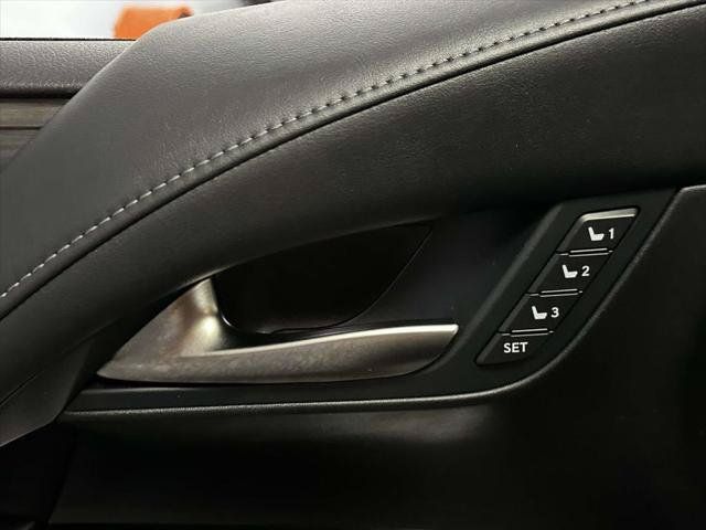 Used 2018 Lexus LX 570 4WD image 12